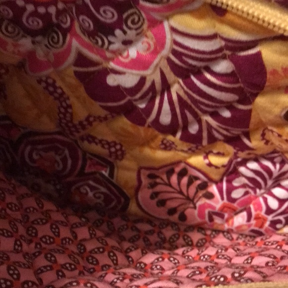 Vera Bradley Bali gold purse - Picture 5 of 5